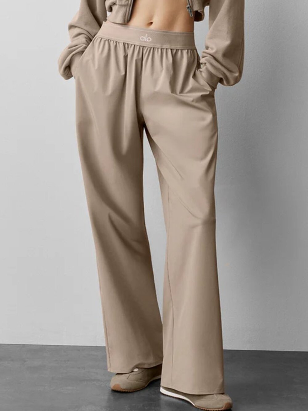 Alo Yoga Regular High/Low Waist Wide Leg Casual Pants Gravel✨New With Tags🌷